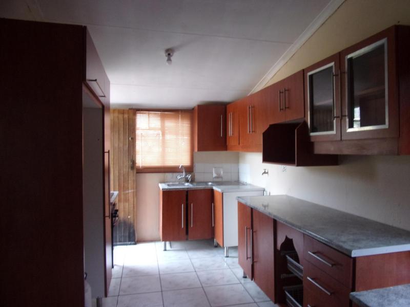 To Let 3 Bedroom Property for Rent in Ezibeleni Eastern Cape